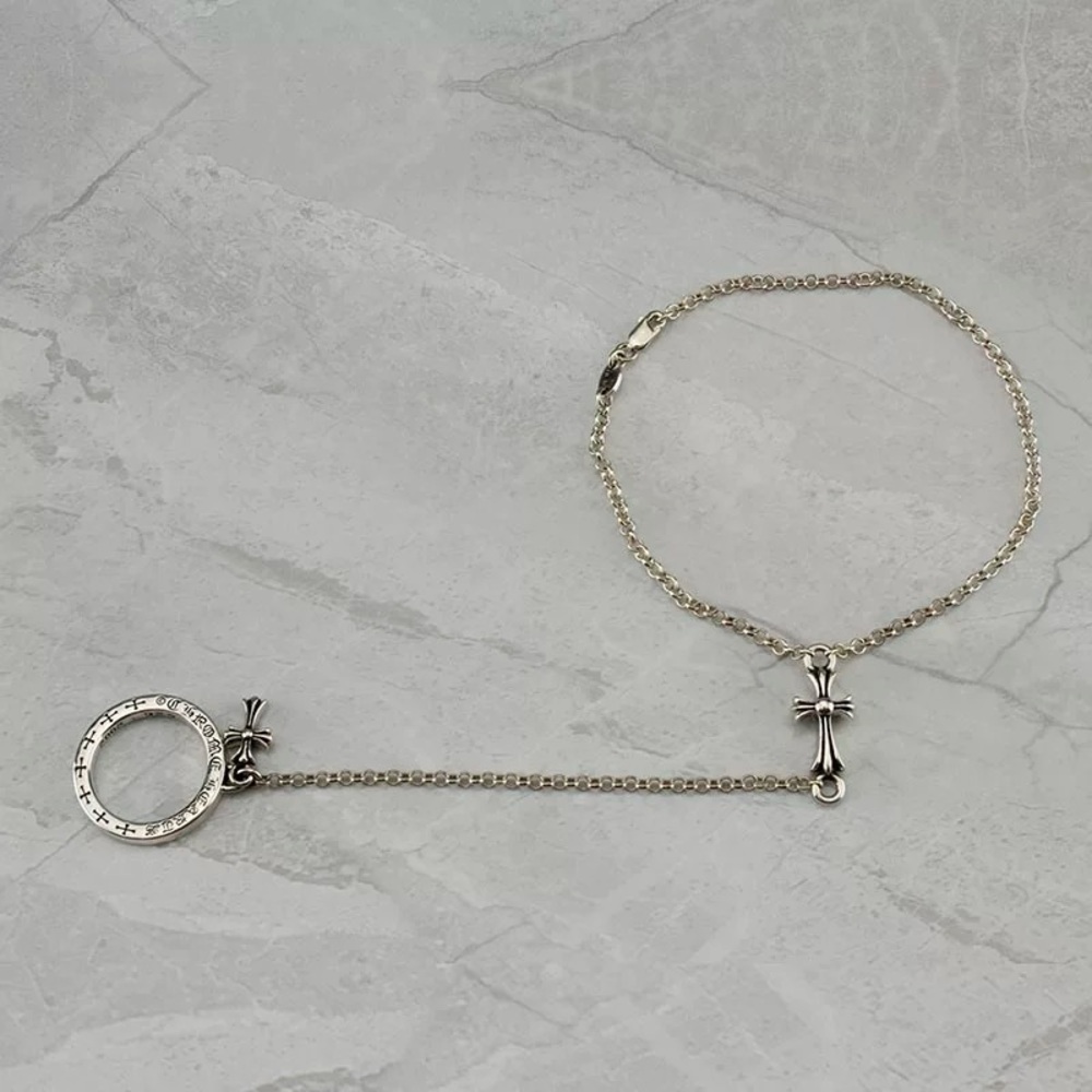 Elegant Silver Chain Bracelet with Cross Charm